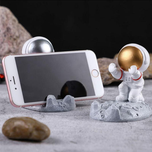 3D Resin Astronauts Ornaments Mobile Phone Stand - Crypto Coin Display