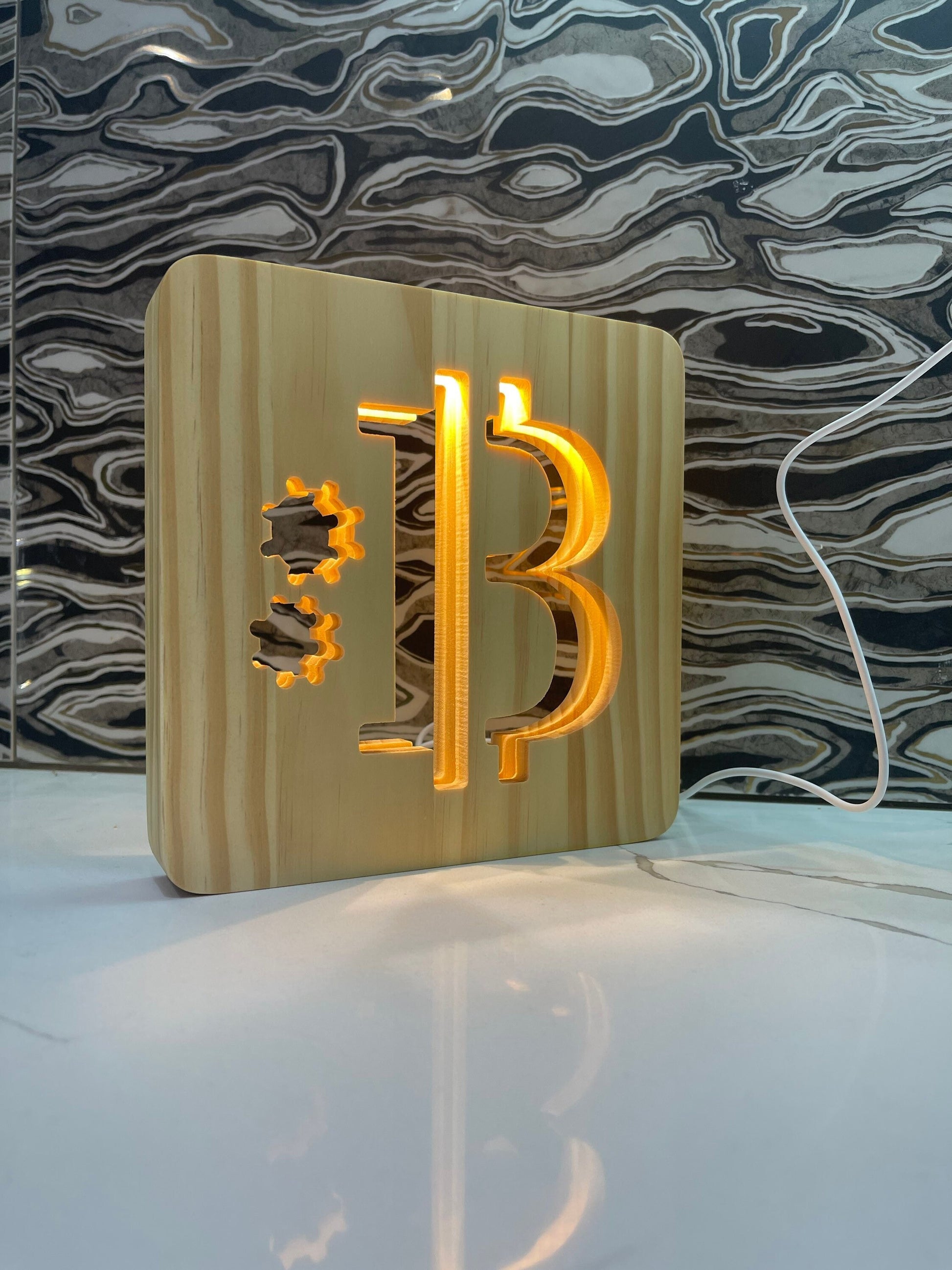 Wooden Crypto Bitcoin Novelty Light - Crypto Coin Display